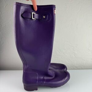 Hunter Boots Tall Matte Purple Solid Dark Rubber Rain Waterproof Heeled‎ Buckle